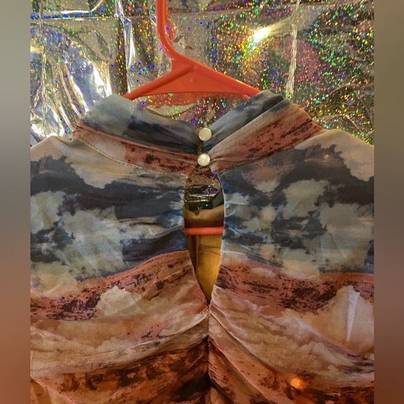 Landscaped Ruched Dress - Picture 4 of 10